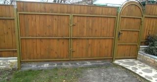 Купить распашные ворота деревянные Амурск, цена от 2760 руб.