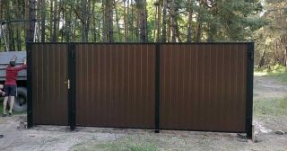 Купить распашные ворота из профнастила Амурск, цена от 2760 руб.